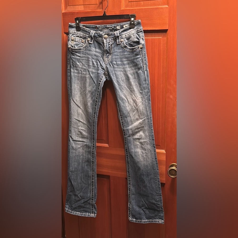 Miss Me pre-loved boot cut jeans. 27 waist by 34 leg